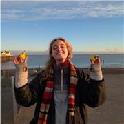 Native English and Dutch tutor living in London